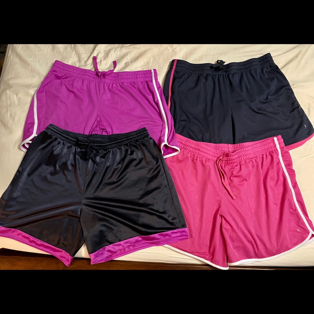 4 pairs of Danskin Women’s shorts - size XL 16-18